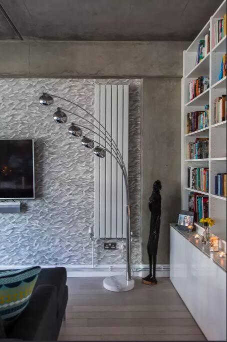 Canal-Side Apartment In Shoreditch Λονδίνο Εξωτερικό φωτογραφία